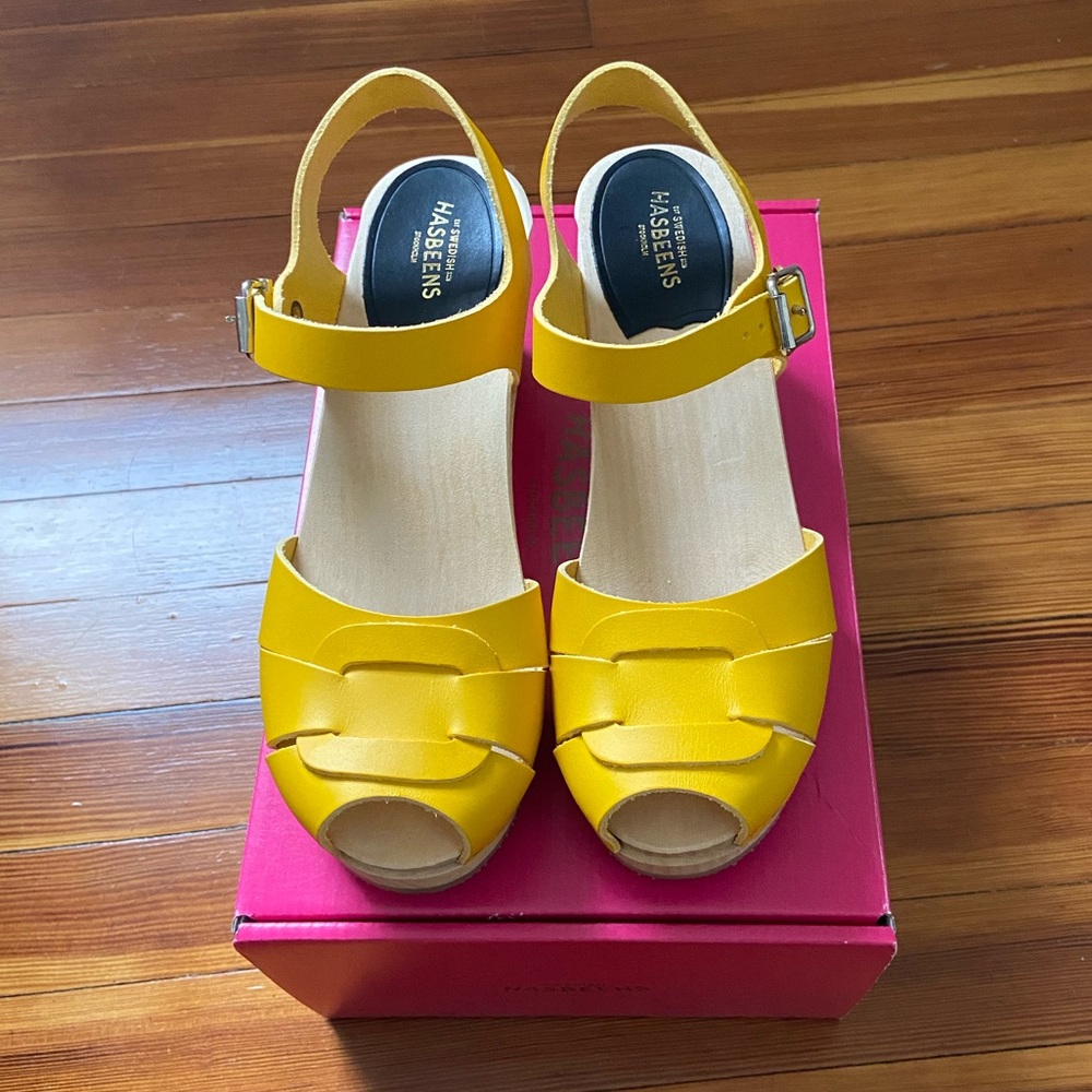 Swedish Hasbeens yellow peep toe high 38 EUC